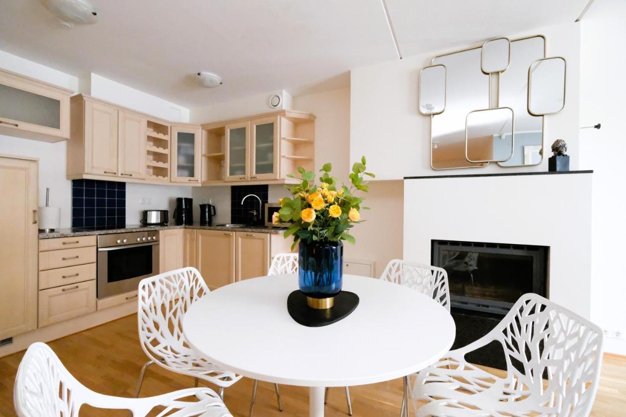 Apartment Roosikrantsi *